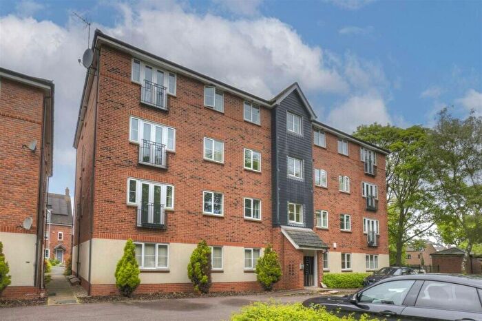 2 Bedroom Flat To Rent In Stavely Way, Gamston, Nottingham, Nottinghamshire, NG2