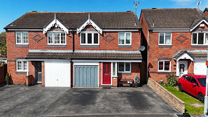 3 Bedroom Semi-Detached House For Sale In Astoria Drive, Stafford, ST17