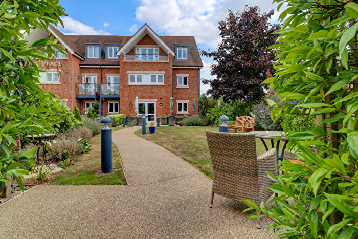 1 Bedroom Retirement Property For Sale In Trinity Place, Beaumont Way, Hazlemere, Buckinghamshire, HP15