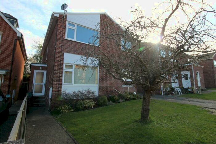 2 Bedroom Flat To Rent In Bentley Court, Sussex Road, Colchester, Essex, CO3