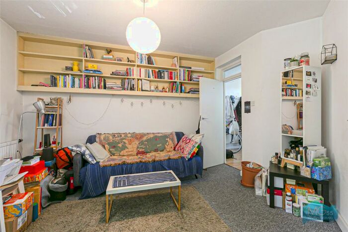 2 Bedroom Apartment To Rent In Brecknock Road Estate, Kentish Town, London, N19