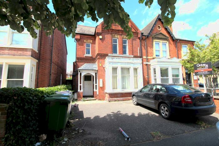 Studio To Rent In Park Road, Flat, Peterborough, PE1