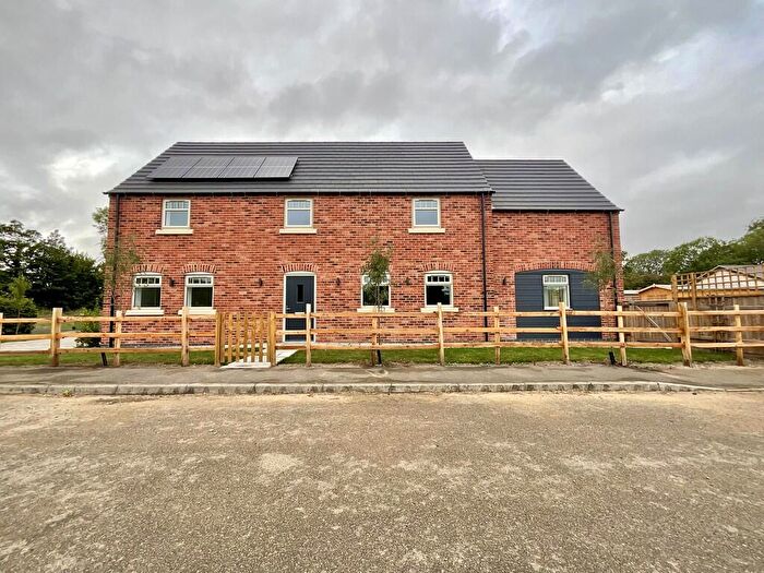 4 Bedroom Detached House To Rent In Gainsborough Road, Glentham, Market Rasen, LN8