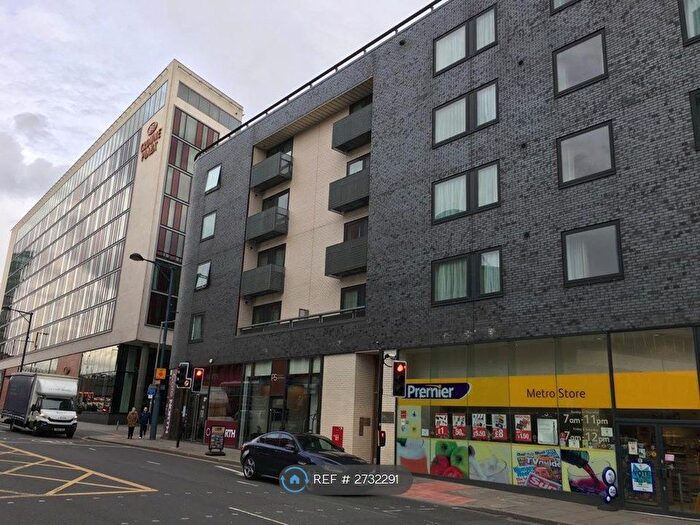2 Bedroom Flat To Rent In Shudehill, Manchester, M4