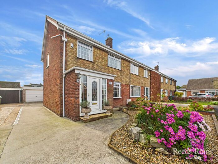 3 Bedroom Semi-Detached House For Sale In Summergangs Drive, Thorngumbald, Hull, East Yorkshire, HU12