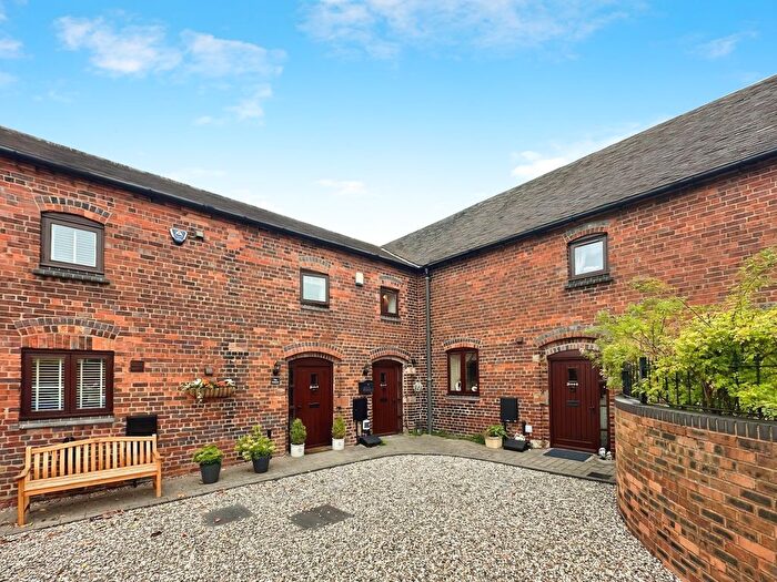 3 Bedroom Barn Conversion For Sale In Manor Farm Barns, Essington, Wolverhampton, WV11