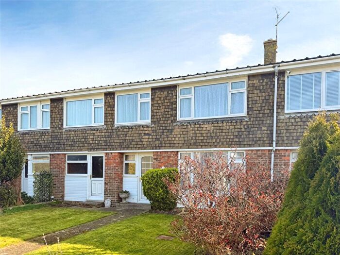 3 Bedroom Terraced House To Rent In Norfolk Gardens, Littlehampton, West Sussex, BN17