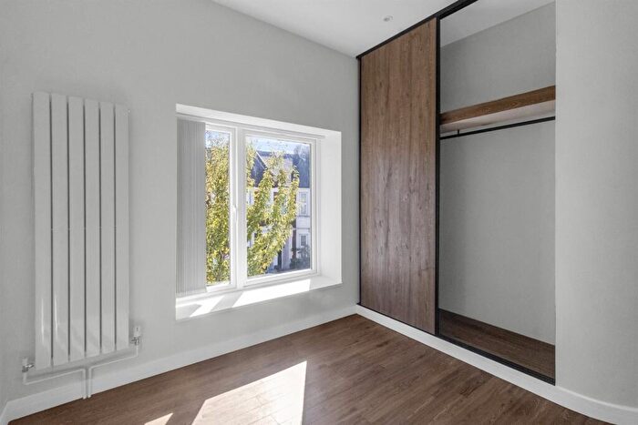 1 Bedroom Flat To Rent In Saville Road, E16