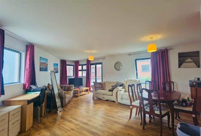 2 Bedroom Flat To Rent In St. Catherines Court, Maritime Quarter, Swansea, SA1