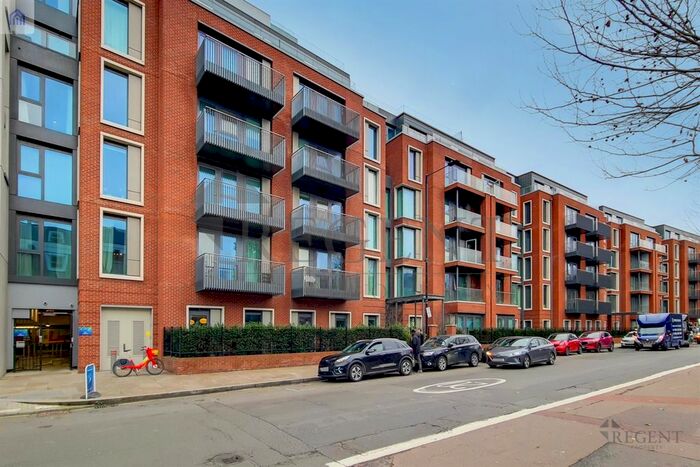 2 Bedroom Flat To Rent In Handley House, Hammersmith, W6