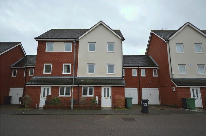 5 Bedroom Semi-Detached House To Rent In Jeremiah Road, Wolverhampton, West Midlands, WV10