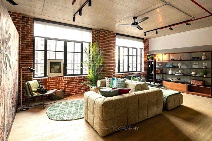 1 Bedroom Flat For Sale In No. Harbord Square, Canary Wharf, E14