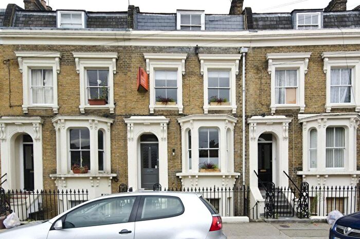 2 Bedroom Flat To Rent In Tomlins Grove, Bow, London, E3
