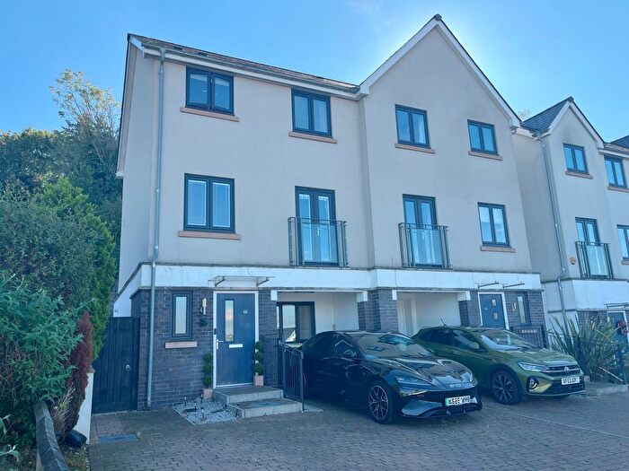 4 Bedroom Semi Detached House For Sale In Webster Close, Newton Abbot, TQ12