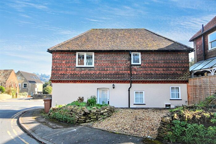 3 Bedroom Detached House To Rent In Guildown Road, Guildford, GU2