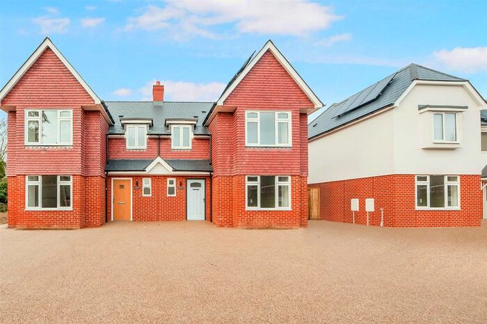 4 Bedroom Semi-Detached House To Rent In Rose House, Station Road, Staplehurst, TN12