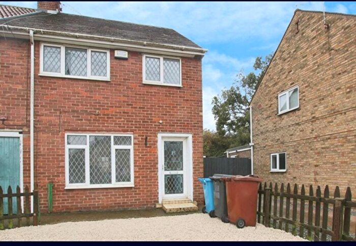 2 Bedroom End Of Terrace House To Rent In Bothwell Grove, Hull, HU9