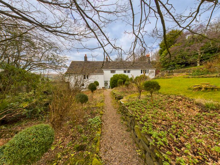 6 Bedroom Detached House For Sale In Greystones Farm & Cottage