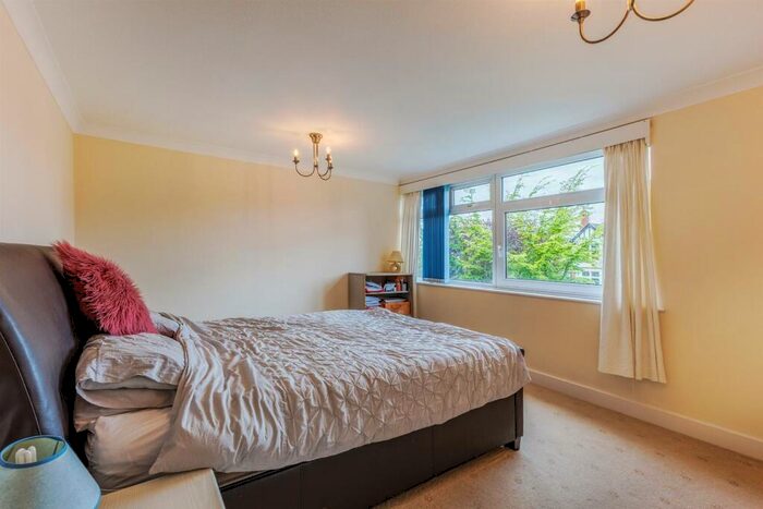 2 Bedroom Flat For Sale In Carlton Gardens, Warwick Avenue, Coventry, CV5