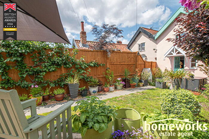 2 Bedroom End Of Terrace House For Sale In Watton Road, IP25