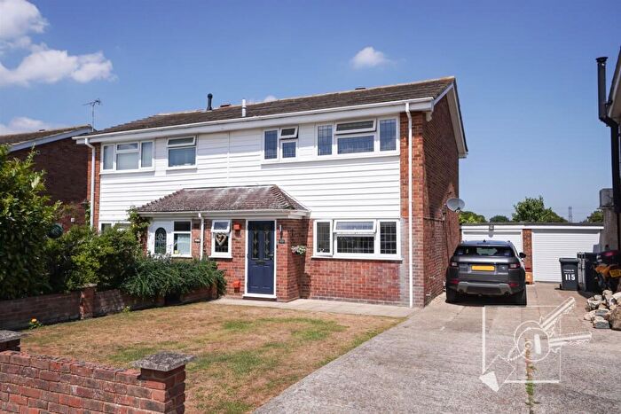 3 Bedroom House For Sale In The Drove Way, Istead Rise, Gravesend, DA13
