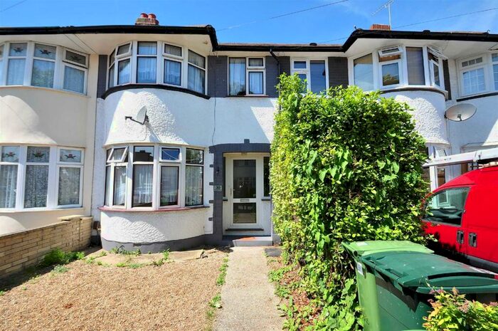 3 Bedroom Terraced House To Rent In Glengall Road, Bexleyheath, DA7