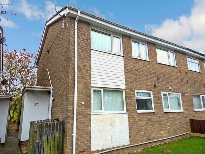 2 Bedroom Ground Flat To Rent In Linslade Walk, Cramlington, Northumberland, NE23