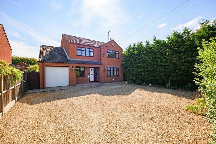3 Bedroom Detached House For Sale In Elm Low Road, Wisbech, Cambridgeshire, PE14