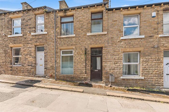 2 Bedroom Terraced House For Sale In Moss Street, Huddersfield, HD4