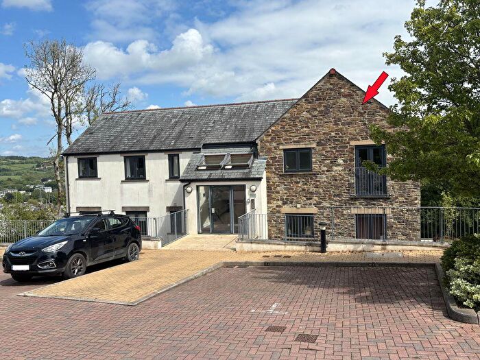 2 Bedroom Apartment For Sale In Gilbury Hill, Lostwithiel, PL22