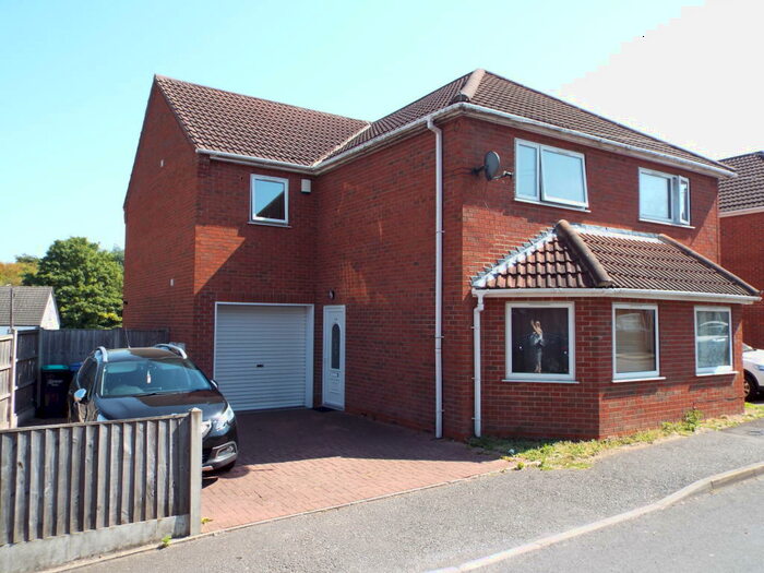 4 Bedroom House To Rent In Bagshaw Street, Pleasley, Mansfield, NG19