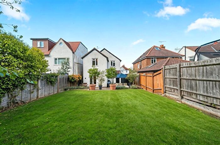 4 Bedroom Detached House For Sale In Monument Road, Weybridge, KT13