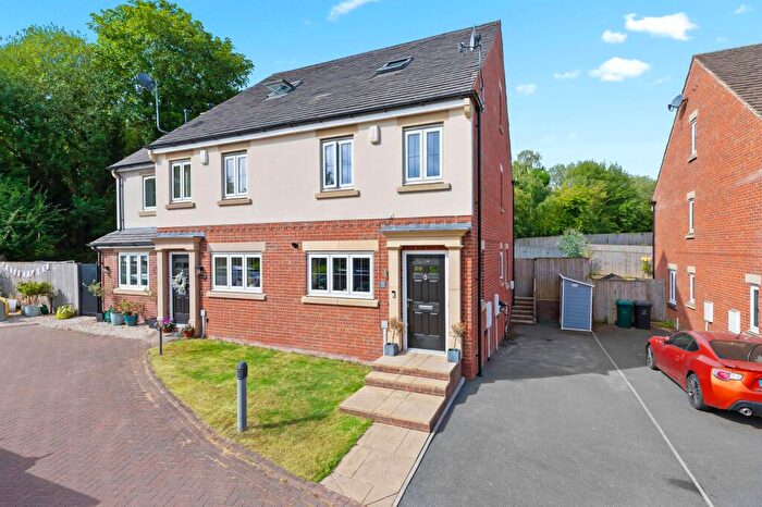 3 Bedroom Semi-Detached House For Sale In Millstone Close, Burley In Wharfedale, LS29