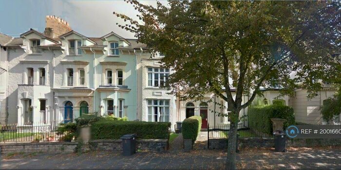 1 Bedroom Flat To Rent In East Grove, Cardiff, CF24