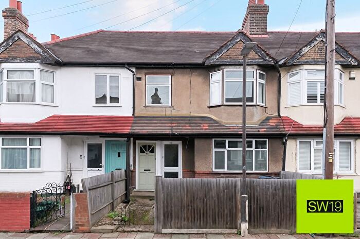 2 Bedroom Flat For Sale In Kimble Road, London, SW19