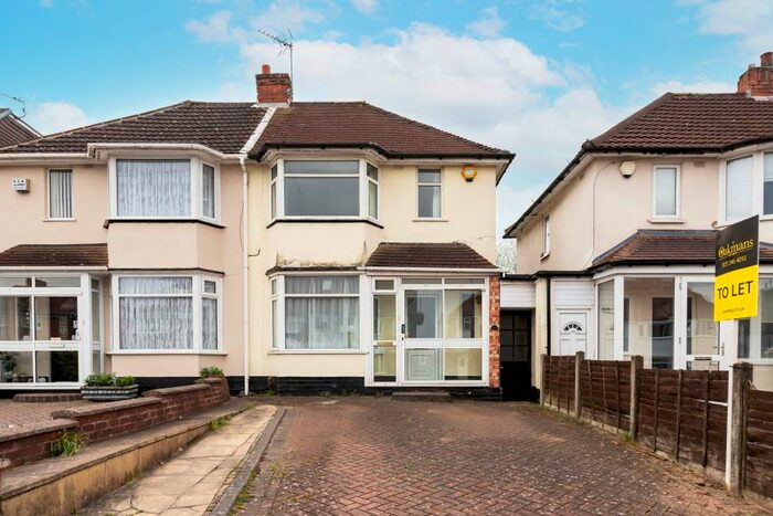 2 Bedroom Semi-Detached House To Rent In Woolacombe Lodge Road, Birmingham, B29