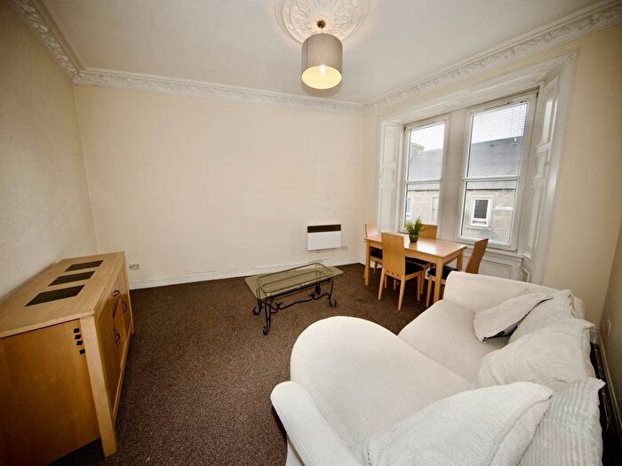 2 Bedroom Flat To Rent In Dura Street, Dundee, DD4