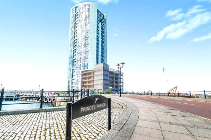 2 Bedroom Flat For Sale In Princes Parade, Liverpool, Merseyside, L3