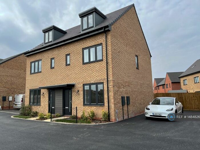 3 Bedroom Semi-Detached House To Rent In Burney Drive, Eagle Farm South, Milton Keynes, MK17