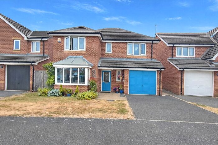 4 Bedroom Detached House For Sale In Whitwell Drive, Streethouse, Pontefract, WF7