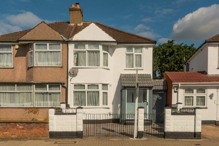 3 Bedroom Semi-Detached House To Rent In Whitefriars Drive, Harrow Weald, Harrow, HA3