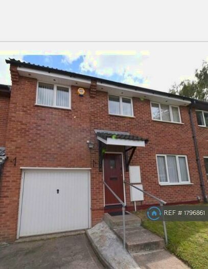 3 Bedroom Semi-Detached House To Rent In Pinto Close, Birmingham, B16