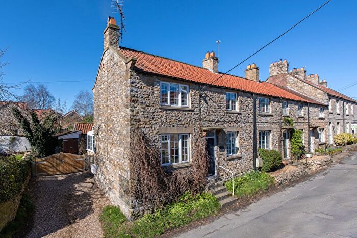 2 Bedroom Terraced House For Sale In Chapel Street, Nawton, YO62