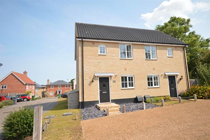 2 Bedroom Semi-Detached House To Rent In Saxmundham, IP17