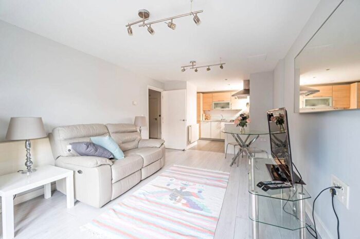 1 Bedroom Flat To Rent In Wheler Street, , Spitalfields, London, E1