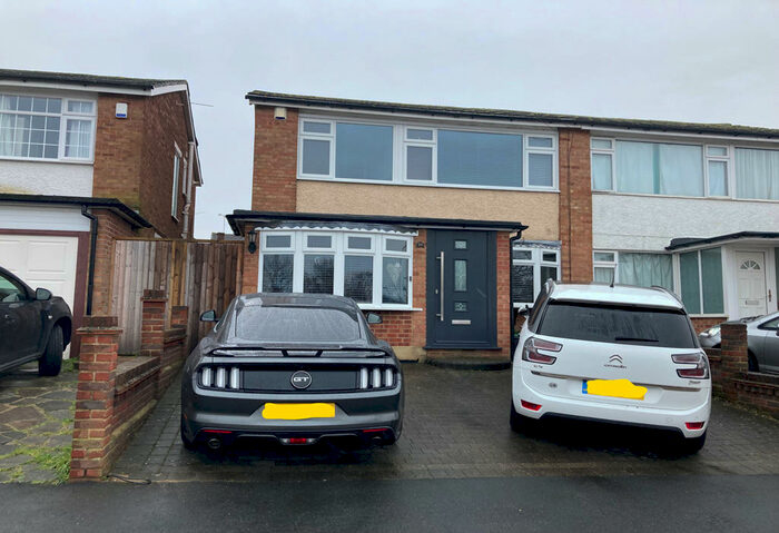 3 Bedroom Semi-Detached House To Rent In Dunster Crescent, Hornchurch, RM11