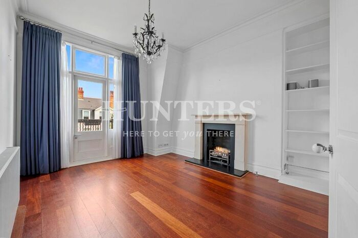 2 Bedroom Flat To Rent In Wymering Road, London, W9