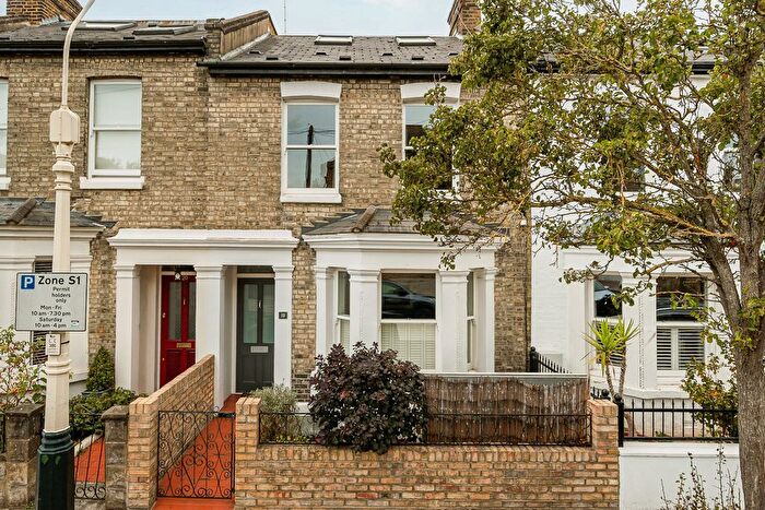 4 Bedroom Terraced House For Sale In Alacross Road, London, W5