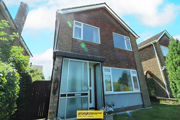 3 Bedroom Detached House For Sale In High Street Luton, LU4