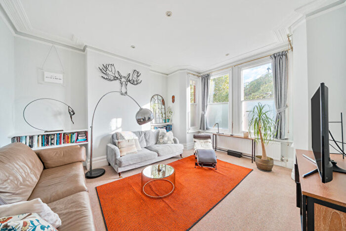 5 Bedroom House For Sale In Redston Road, London, N8